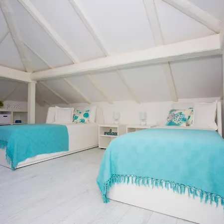 Spacious Luxury In Vibrass Villa *