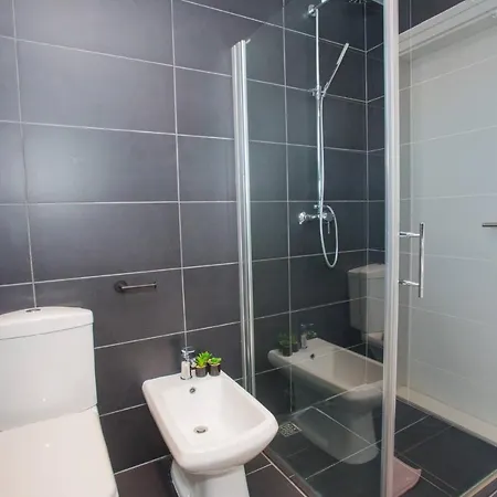 Spacious Luxury In Vibrass Villa *