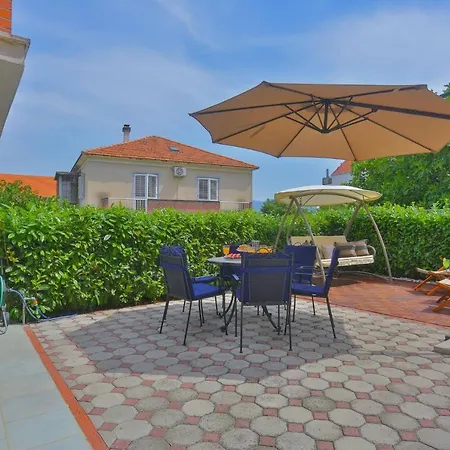 Spacious Luxury In Vibrass * Split