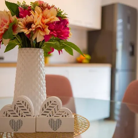 Spacious Luxury In Vibrass Vila Split