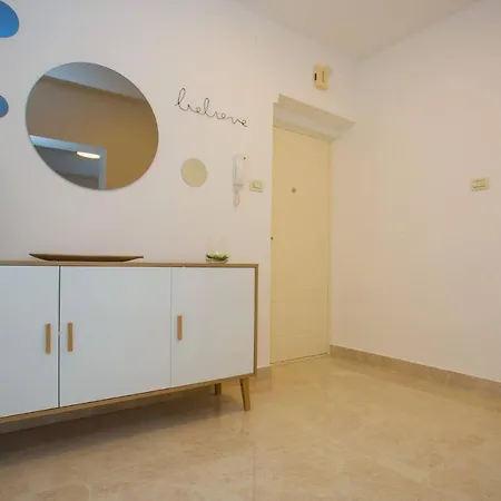 Spacious Luxury In Vibrass Villa *