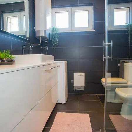 Spacious Luxury In Vibrass Split