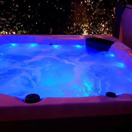 Spacious Luxury In Vibrass Split