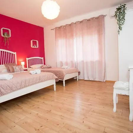 Spacious Luxury In Vibrass